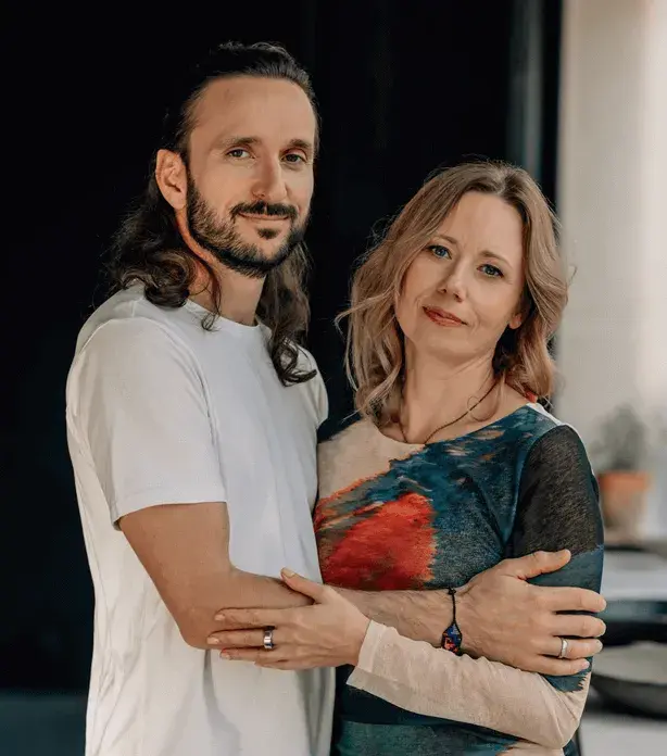 Monika i Mateusz Dąbrowscy trenerzy relacji miłosnej, terapeuta par